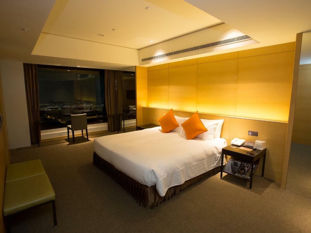フレッシュフィールズ ホテル 台中市 エクステリア 写真 A bedroom at the hotel