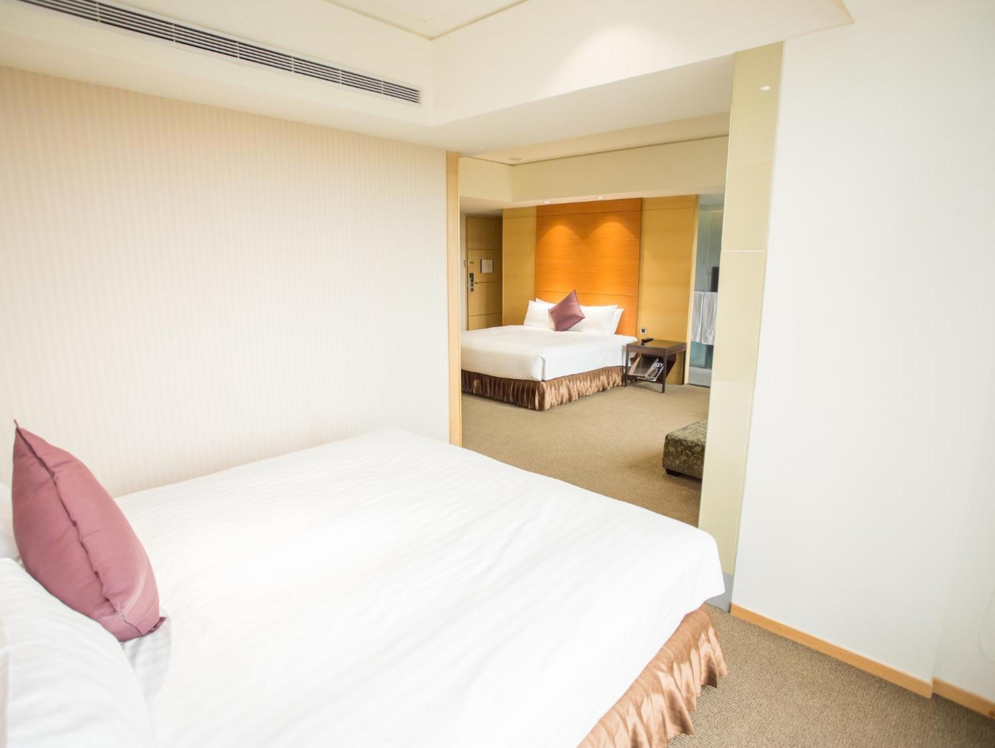 フレッシュフィールズ ホテル 台中市 エクステリア 写真 A bedroom at the hotel