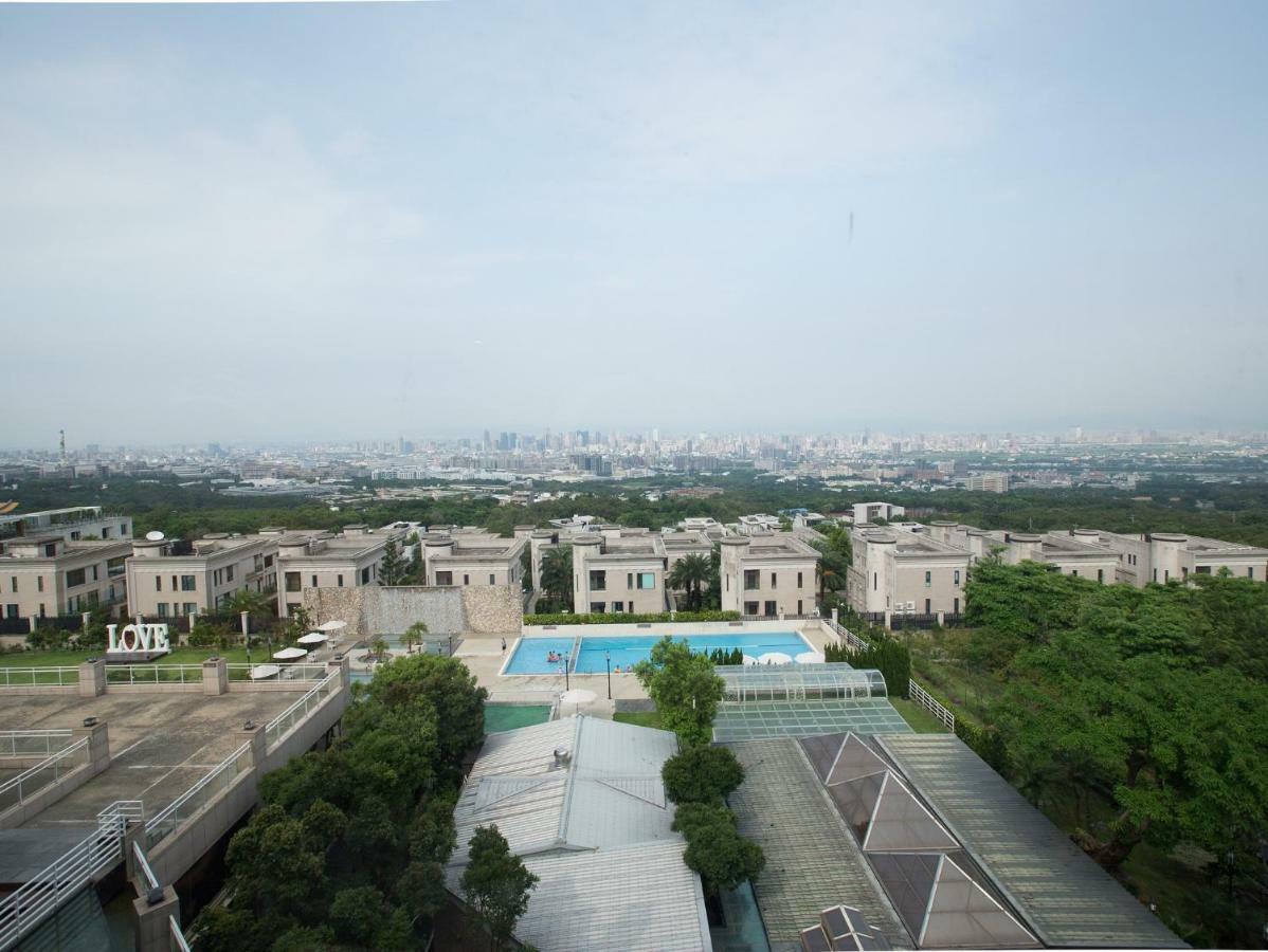 フレッシュフィールズ ホテル 台中市 エクステリア 写真 Residential area in Songjiang New City