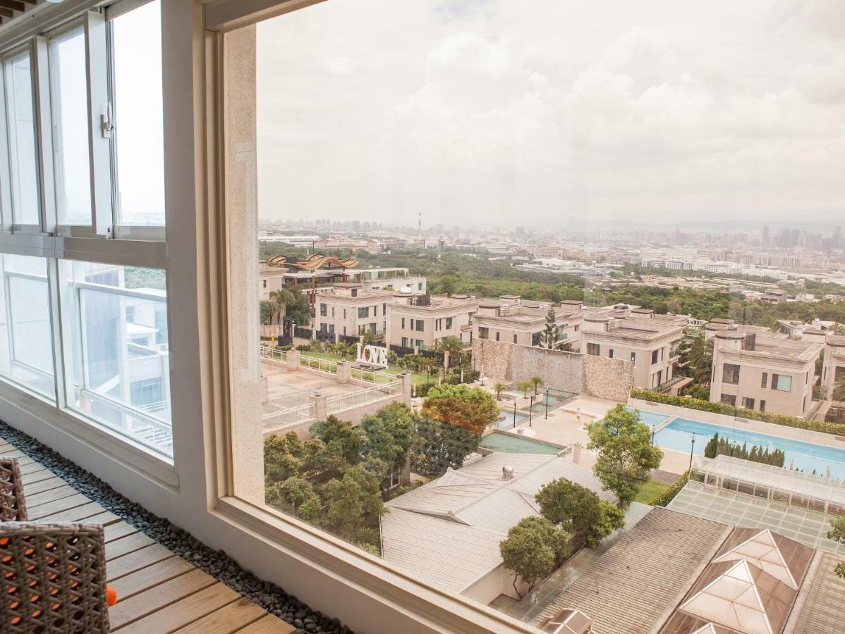 フレッシュフィールズ ホテル 台中市 エクステリア 写真 View from the balcony of a villa in the compound