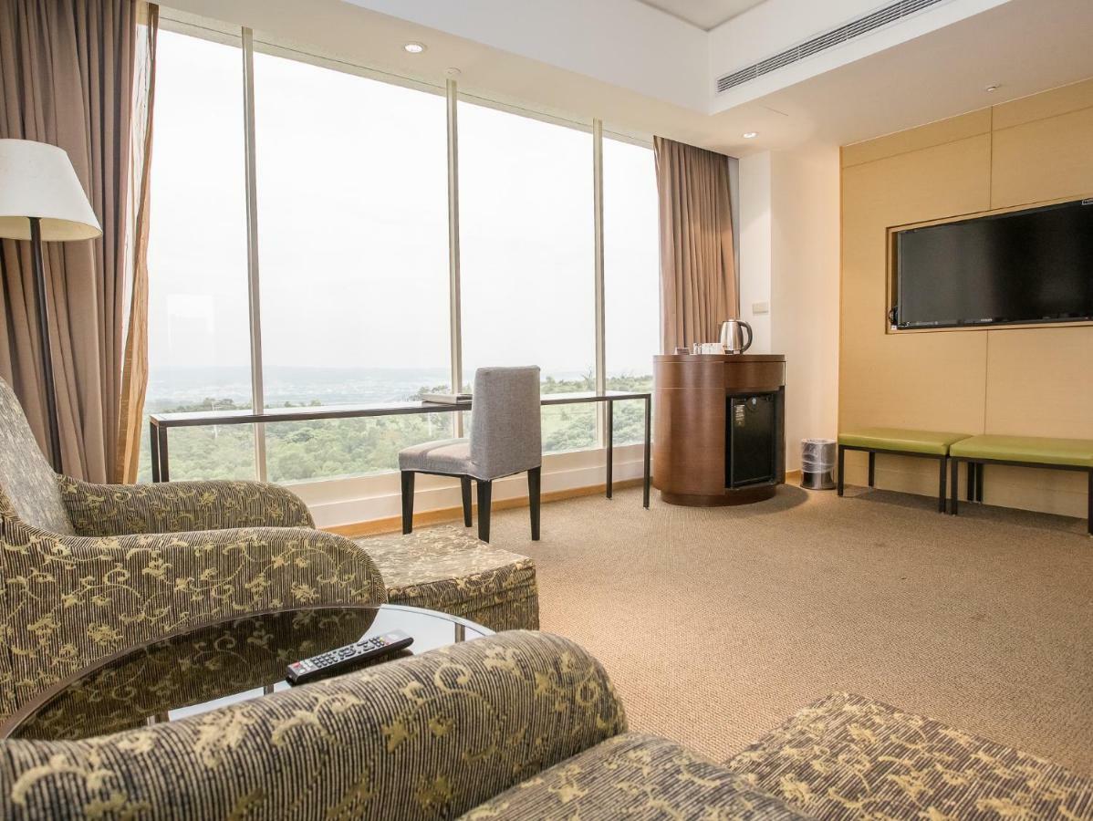 フレッシュフィールズ ホテル 台中市 エクステリア 写真 Suite room at the hotel