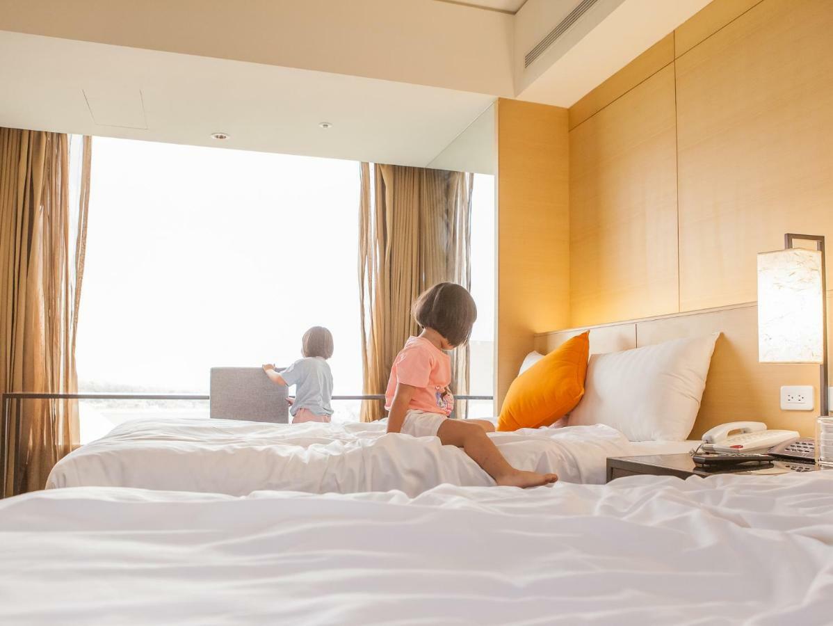 フレッシュフィールズ ホテル 台中市 エクステリア 写真 A guest room at the hotel